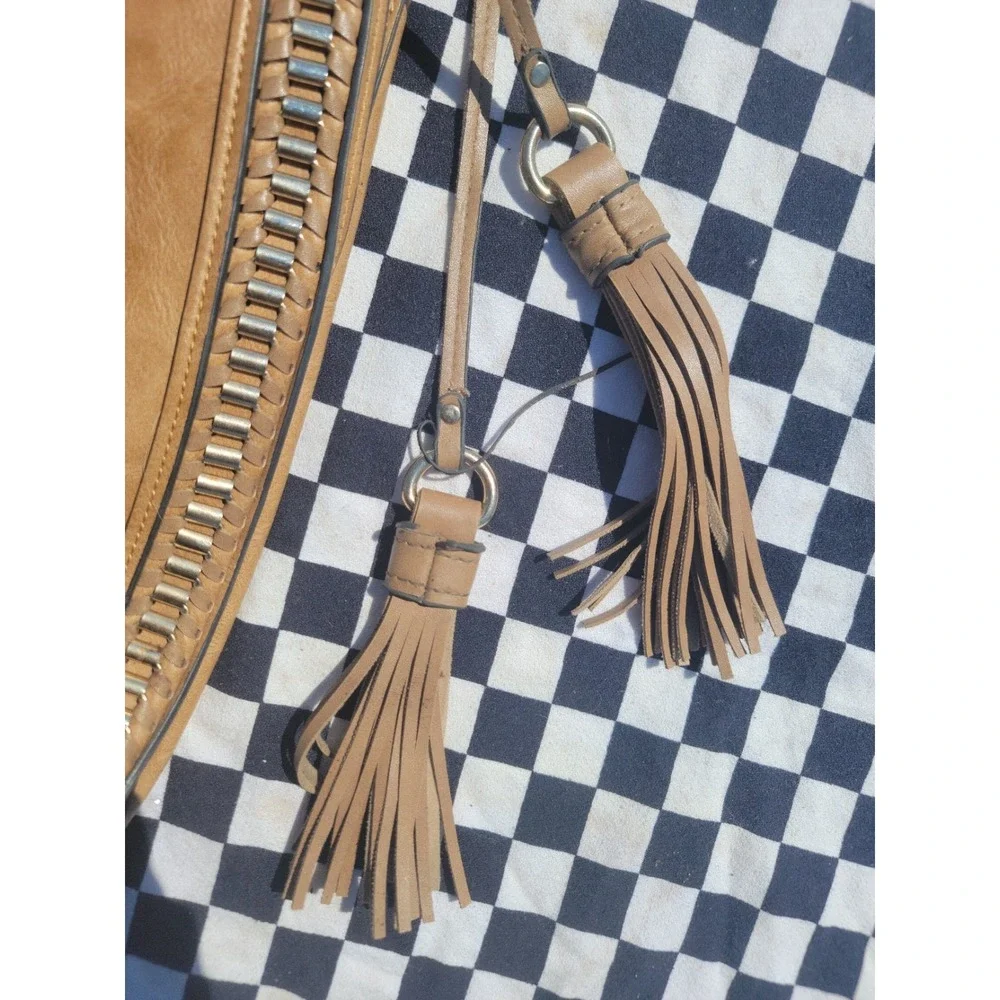 Tan Faux Leather Canvas‎ Hobo Shoulder Bag Tassel Zip Trim Distressed
